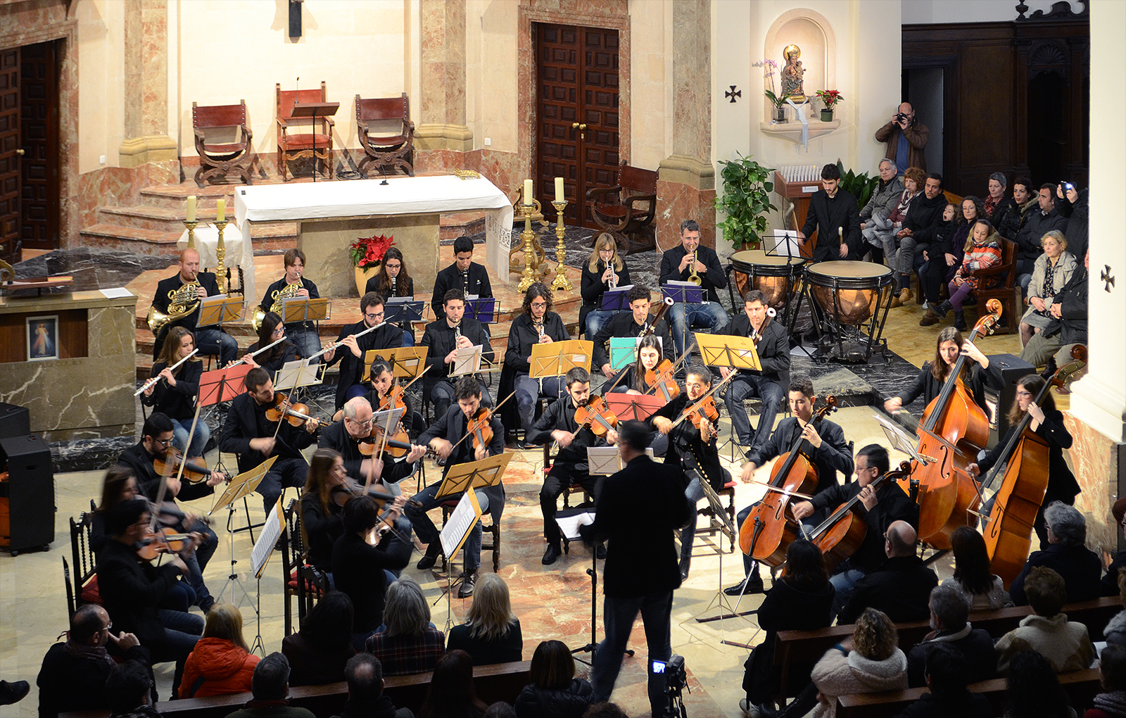La JOIB actua a Dénia en un concert solidari organitzat per la Fundació Baleària