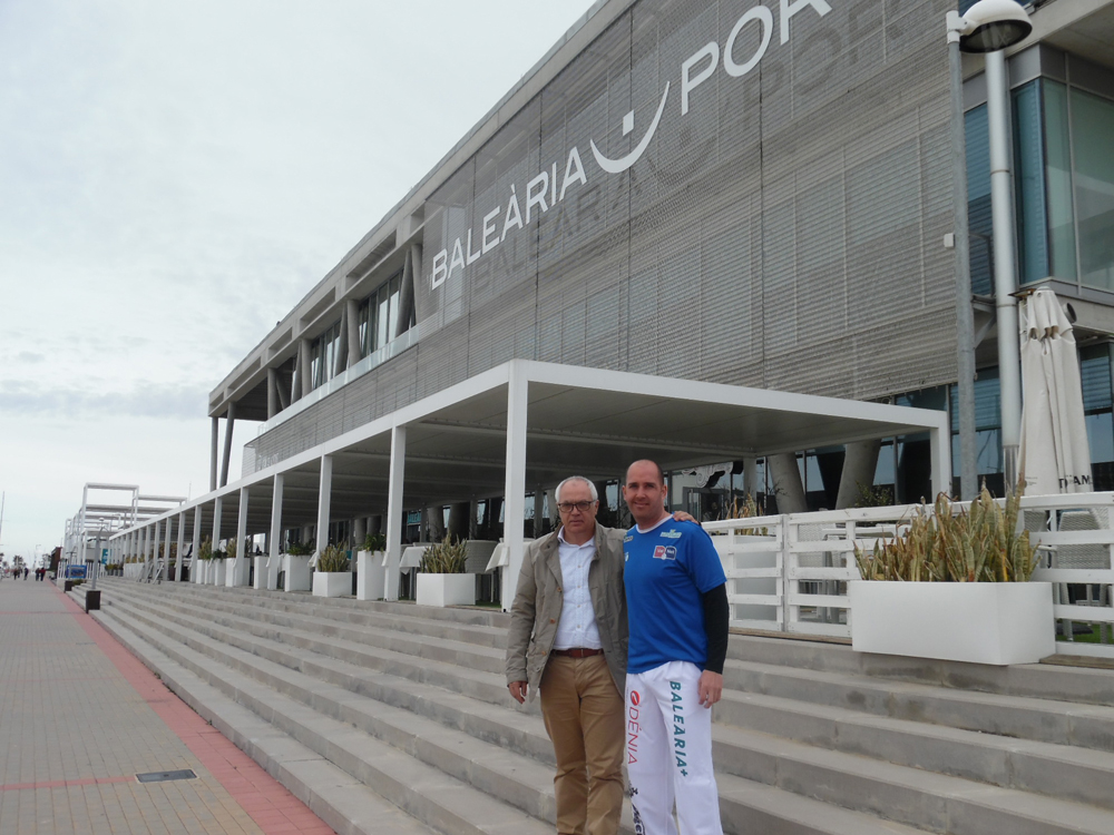 La Fundació Baleària patrocina al ‘pilotari’ dianense Félix Peñarrubia en su carrera deportiva
