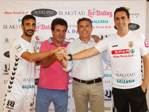 Baleària patrocina a la SCR Peña Deportiva de Santa Eulalia con su logo en las camisetas